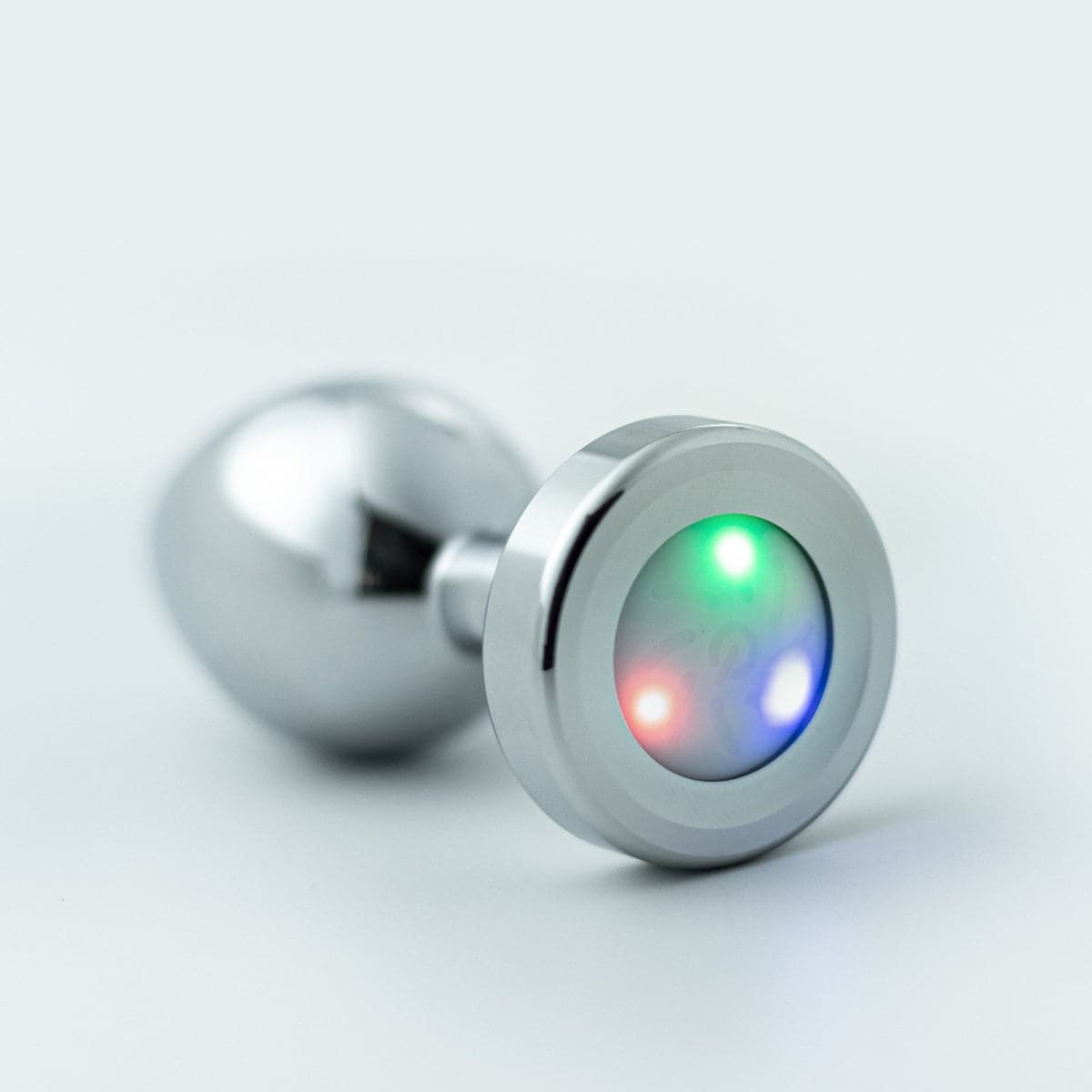 Plug de Metal Pequeno com LED, 7,2cm Ø2,7cm - Ilumine o seu prazer anal!