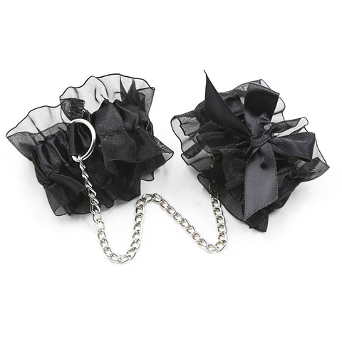 Conjunto Bondage de Renda Preta Crushious Lace Me Up – 3 Peças | Tapa Mamilos + Venda + Algemas