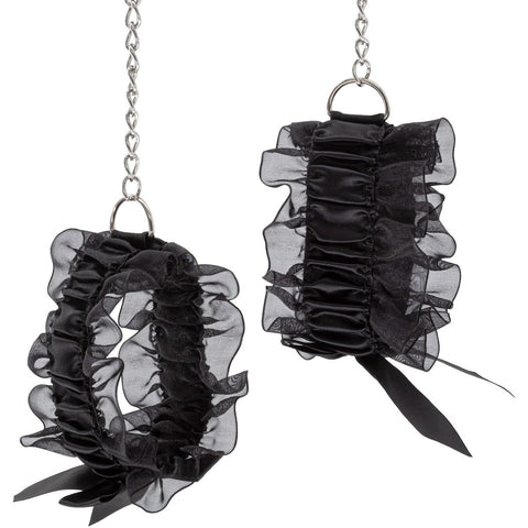 Conjunto Bondage de Renda Preta Crushious Lace Me Up – 3 Peças | Tapa Mamilos + Venda + Algemas