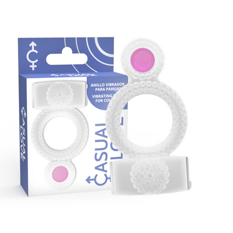Uso do Anel Vibratório Descartável Duplo Casual Love no chuveiro, transformando a hora do banho em uma experiência divertida e excitante.