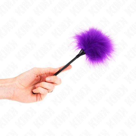 Imagem das Plumas KINK Roxo 27 cm, destacando seu design vibrante e sofisticado, ideal para qualquer ocasião.