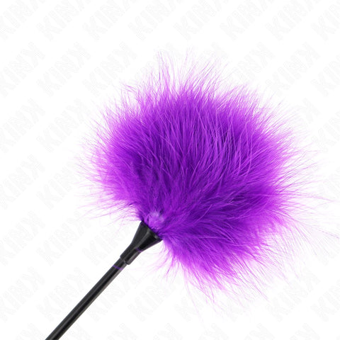 Detalhe das Plumas KINK Roxo 27 cm, evidenciando a durabilidade e a qualidade premium dos materiais utilizados.