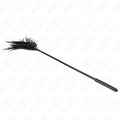Plumas KINK Pretas com 45 cm, um acessório que combina precisão e elegância, projetado para elevar a sua experiência BDSM a novos níveis de prazer.