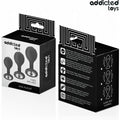 Montagem dos plugs do Kit Anal 3 Plugs com Jóia, enfatizando o material silicone médico e a suavidade do toque para uso prolongado.